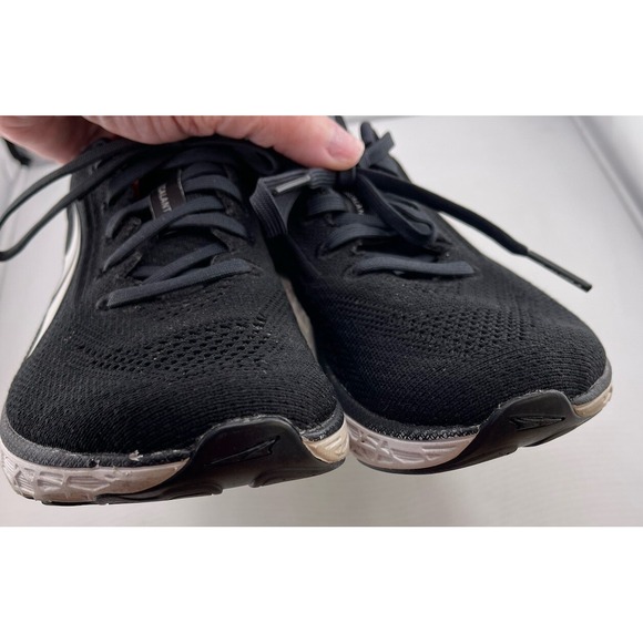 Altra Escalante Women's Size 7 Running Shoes Black Foot‎ Shape - Picture 9 of 11